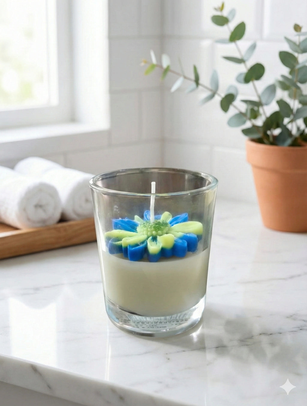 Ocean Bloom Daisy Designer Glass Candle – Premium Soy Wax Scented Candle for Home Décor & Gifting