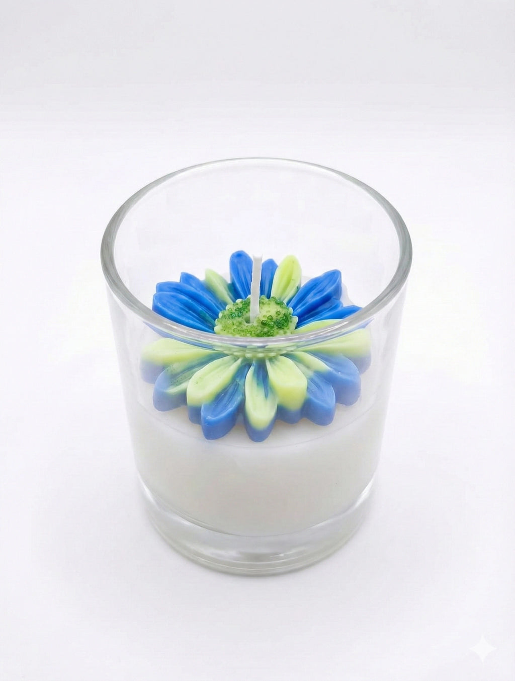 Ocean Bloom Daisy Designer Glass Candle – Premium Soy Wax Scented Candle for Home Décor & Gifting